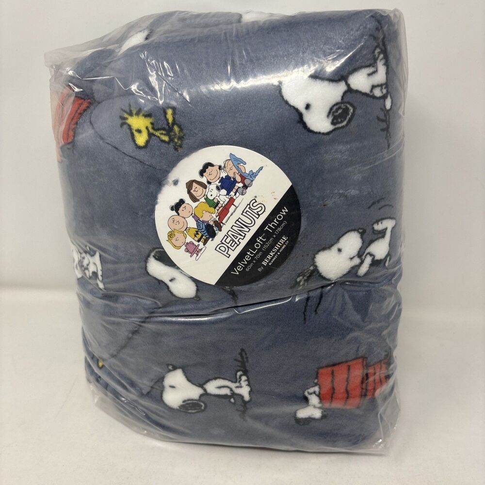Peanuts Snoopy Woodstock VelvetLoft Throw Blanket Berkshire Gray 60" x 70" NEW